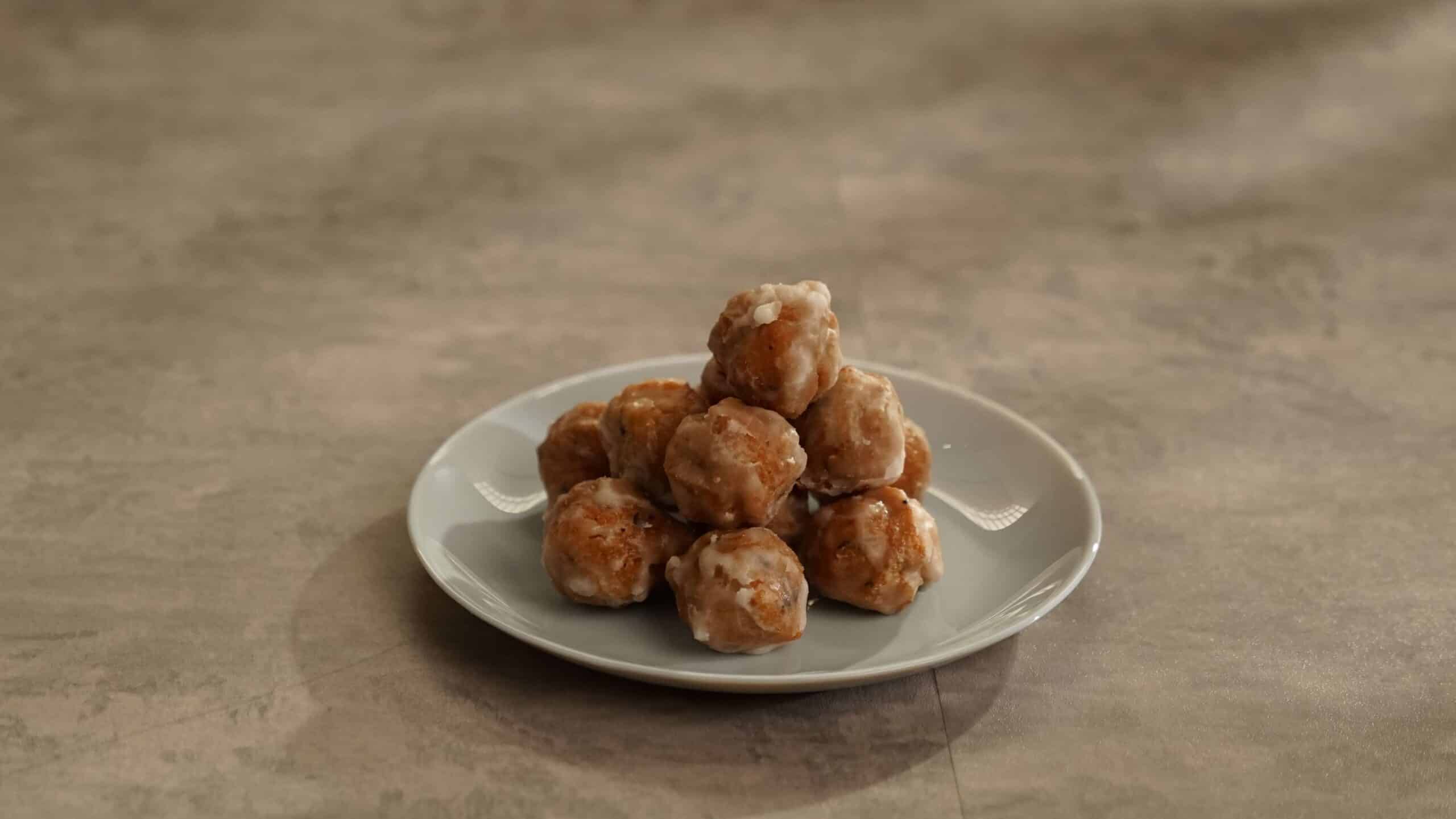 GLAZED BLUEBERRY DONUT HOLE SINGLE