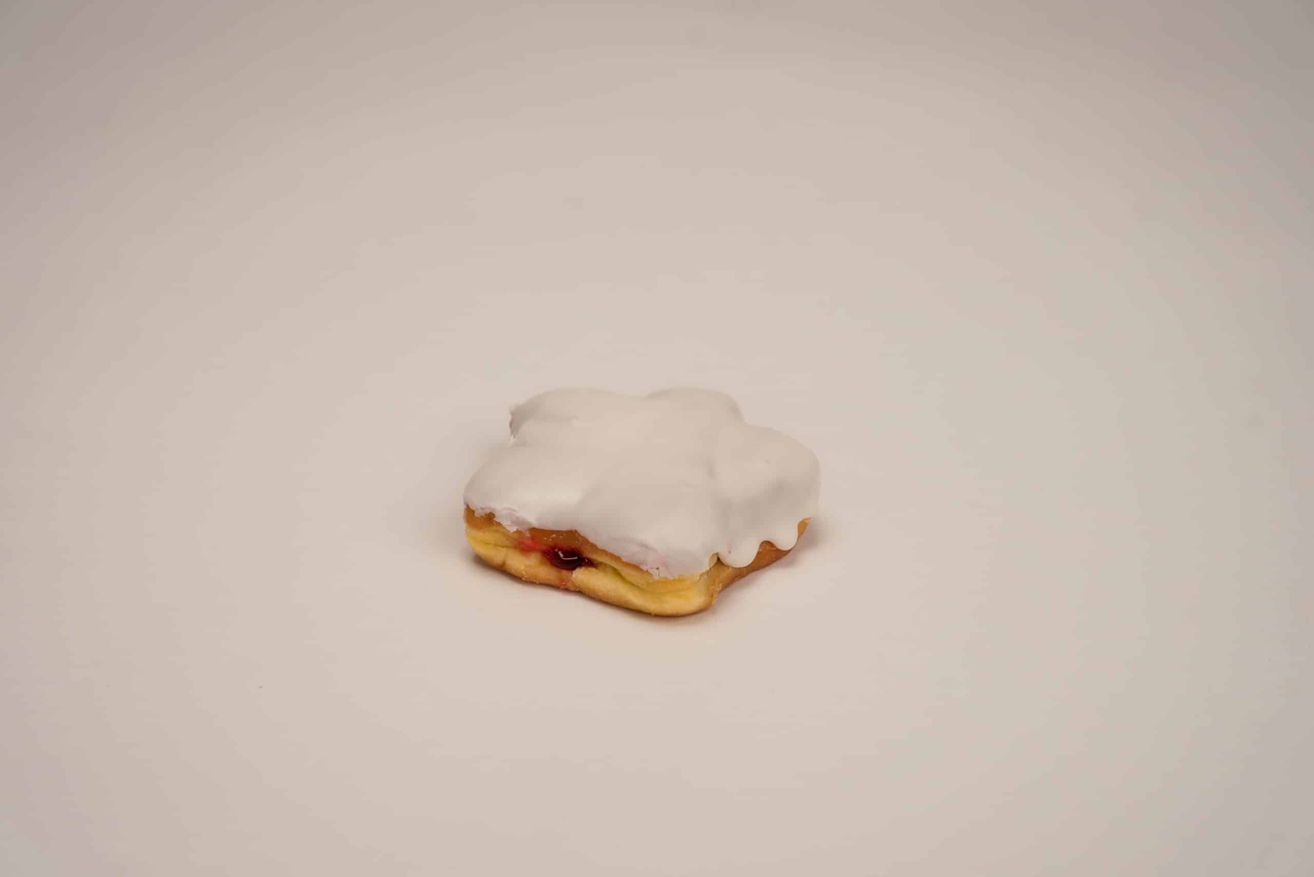 Vanilla Iced Raspberry Filled Yeast Star Single