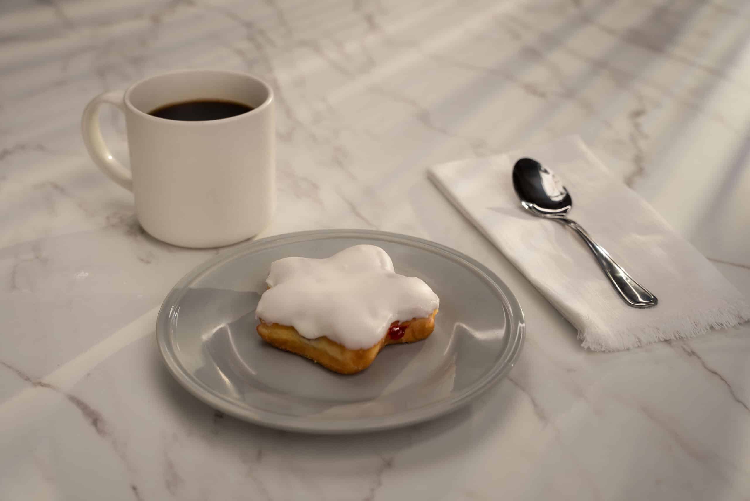 Vanilla Iced Raspberry Filled Yeast Star Life